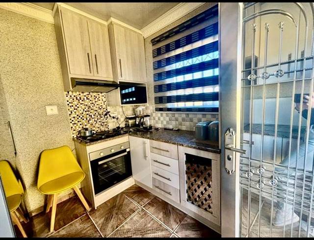 4 BEDROOM HOUSE FOR SALE IN VANDERBIJLPARK CE 3